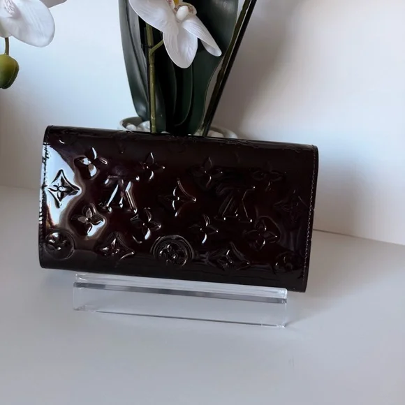 Louis Vuitton Vernis Sarah Wallet Amarante Burgundy w/Box and dust bag Full Set - Picture 12 of 16